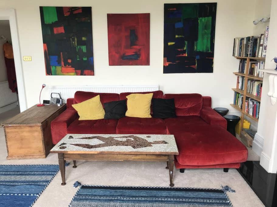 Stunning Arty Apartment In The Heart Of Clifton Bristol Exterior photo